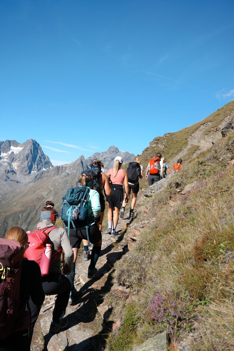 Gemeinsam ab in die Berge 🩷 Hier lest ihr einen Ausblick über die kommenden Termine der Austrian Mountain Girls.